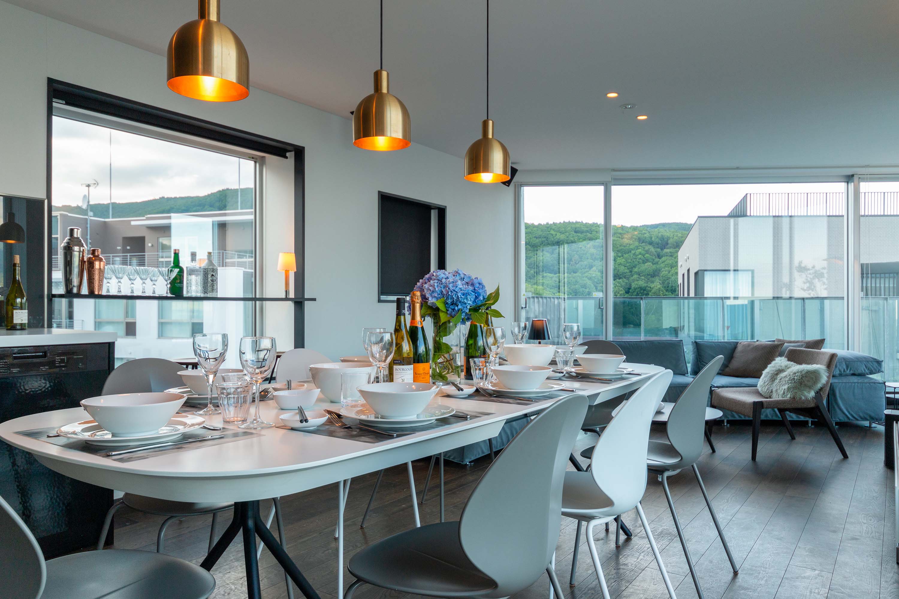 Kira Kira | H2 Group